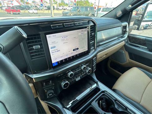 Used 2024 Ford F250 Lariat w/ Chrome Package AWD/4WD image 30