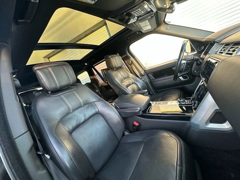 Used 2019 Land Rover Range Rover Long Wheelbase Autobiography AWD/4WD image 12