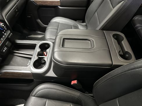 Used 2019 Chevrolet Silverado 1500 High Country w/ Z71 Off-Road Package image 46