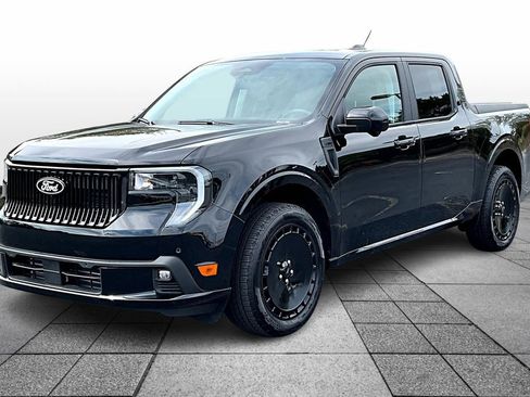 New 2025 Ford Maverick Lobo image 2
