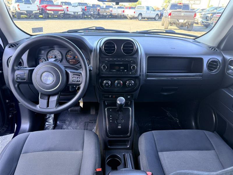 Used 2014 Jeep Patriot Sport FWD image 17