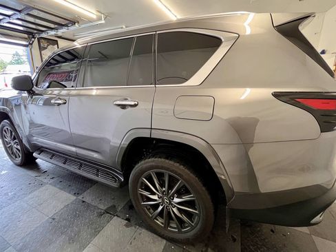 Used 2024 Lexus LX 600 F Sport image 7