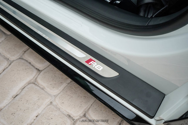 Used 2022 Audi R8 V10 performance RWD image 43