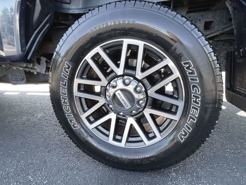 Used 2017 Ford F250 Lariat w/ FX4 Off-Road Package image 30