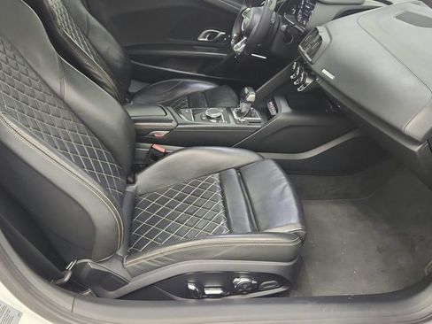 Used 2017 Audi R8 V10 AWD/4WD image 40