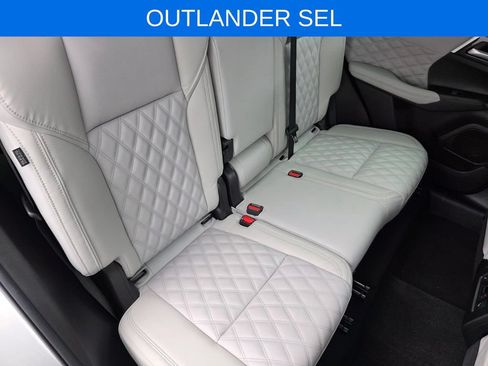 Used 2023 Mitsubishi Outlander SEL FWD image 24