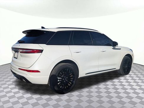 Used 2025 Lincoln Corsair Reserve w/ Jet Appearance Package image 3