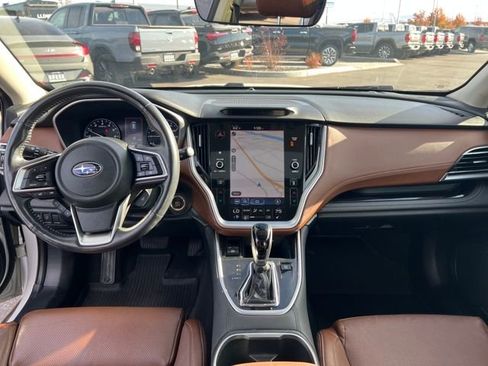 Used 2022 Subaru Outback Touring w/ Popular Package #2 image 9