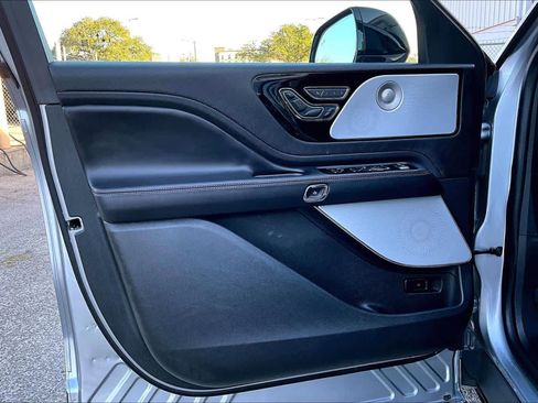 Used 2021 Lincoln Aviator Grand Touring w/ Equipment Group 302A image 21