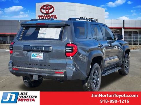 New 2026 Toyota 4Runner SR5 image 3