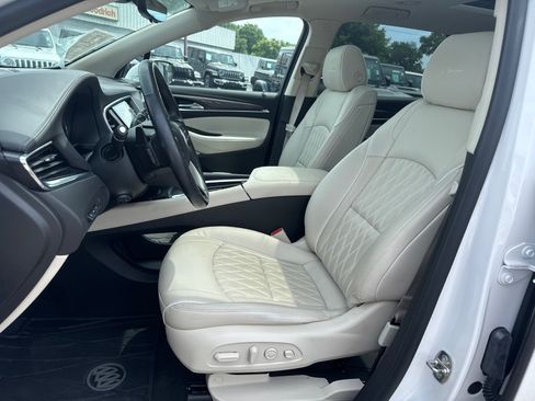 Used 2023 Buick Enclave Avenir w/ Avenir Technology Package AWD/4WD image 11