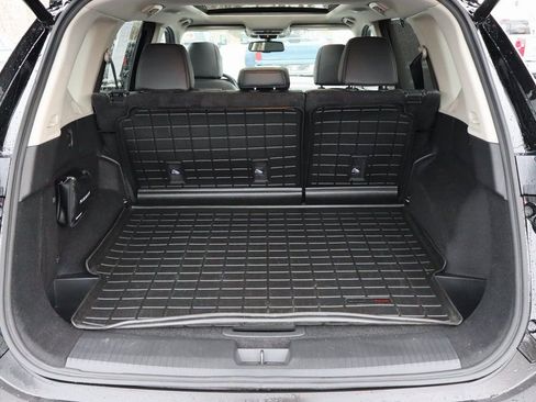 Used 2022 Nissan Rogue SL w/ SL Premium Package image 33