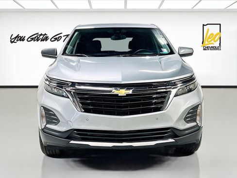 Used 2023 Chevrolet Equinox LT image 3