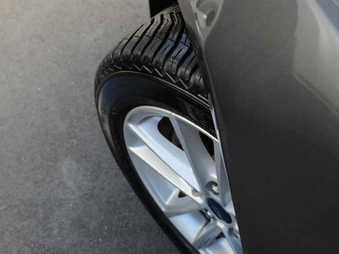 Used 2017 Ford Focus SE image 31