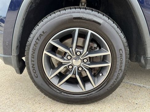 Used 2018 Jeep Grand Cherokee Limited AWD/4WD image 13
