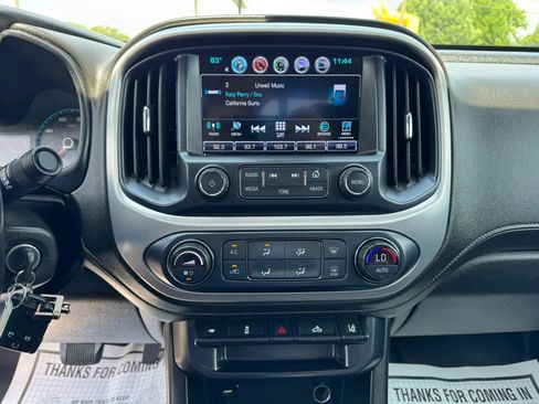 Used 2018 GMC Canyon SLE w/ SLE Convenience Package AWD/4WD image 30