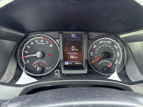Used 2023 Toyota Tacoma SR AWD/4WD image 16