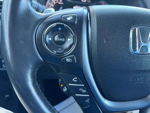 Used 2023 Honda Ridgeline RTL-E image 16