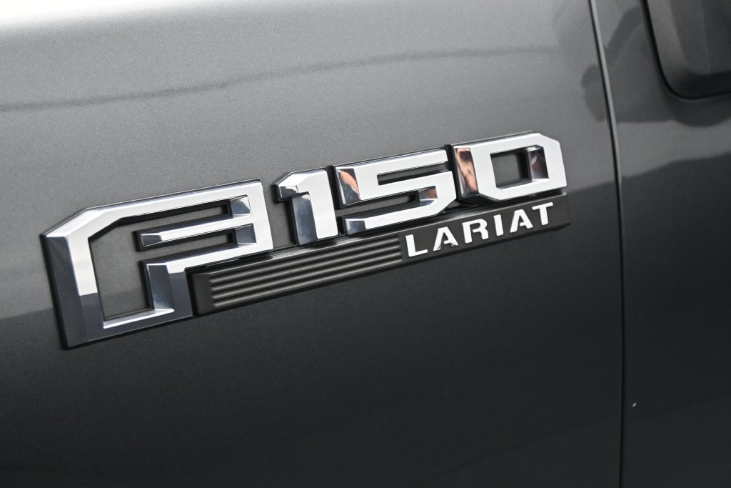 Used 2019 Ford F150 Lariat w/ Equipment Group 502A Luxury AWD/4WD image 9