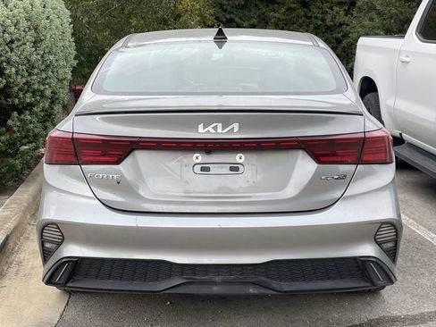 Used 2022 Kia Forte GT-Line w/ GT-Line Premium Package image 3