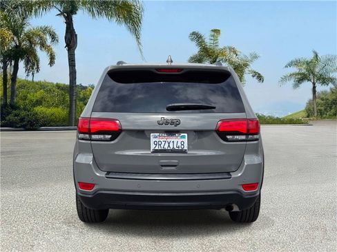 Used 2021 Jeep Grand Cherokee Freedom Edition RWD image 5