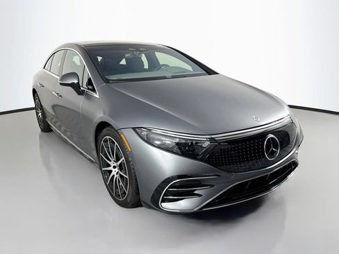 Used 2023 Mercedes-Benz EQS 580 4MATIC Sedan image 7