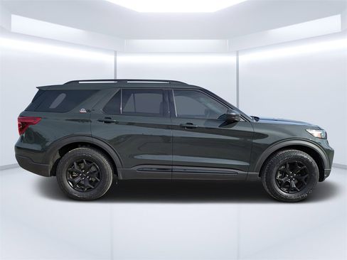Used 2022 Ford Explorer Timberline image 2