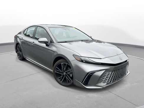 Certified 2025 Toyota Camry XSE FWD image 4