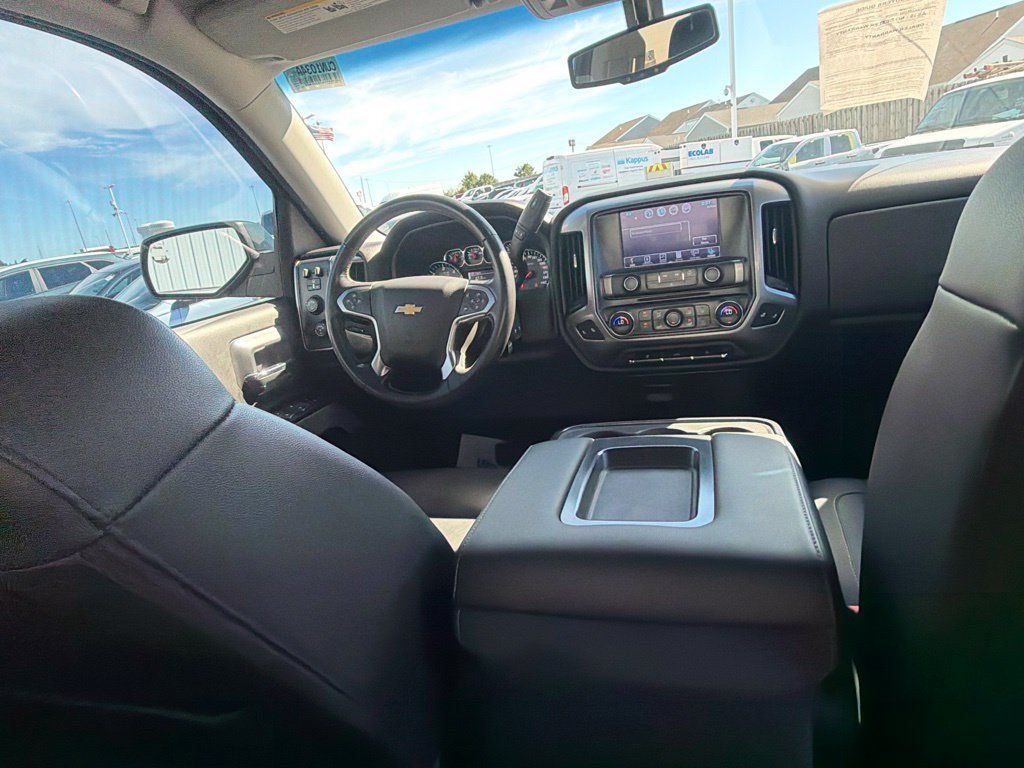 Used 2018 Chevrolet Silverado 1500 LT w/ All Star Edition AWD/4WD image 52