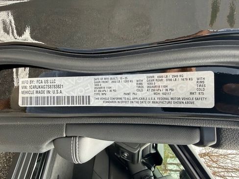 New 2025 Jeep Grand Cherokee L Altitude image 39