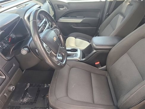 Used 2022 Chevrolet Colorado LT w/ Safety Package image 21