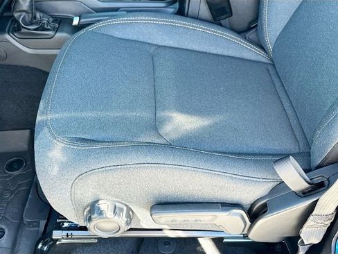 Used 2025 Jeep Wrangler Willys image 18