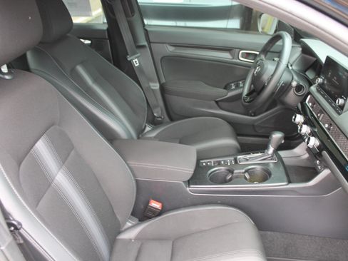 Used 2023 Honda Civic Sport image 21
