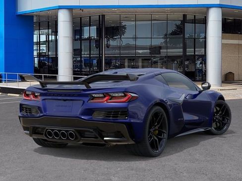 New 2026 Chevrolet Corvette Z06 w/ Z07 Performance Package RWD image 4