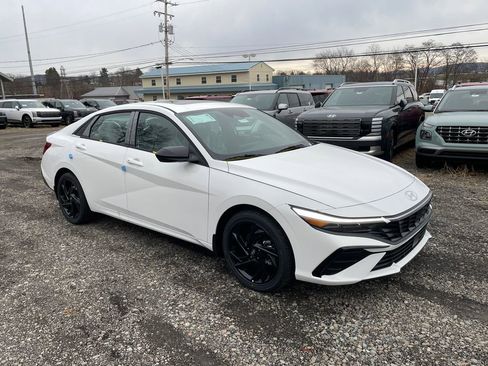 New 2026 Hyundai Elantra SEL Sport image 5