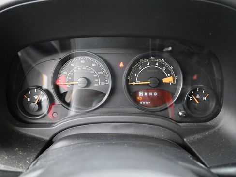 Used 2015 Jeep Patriot High Altitude AWD/4WD image 33