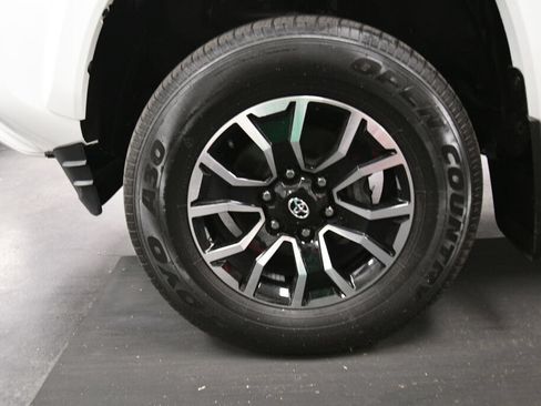 Used 2023 Toyota Tacoma TRD Sport w/ Advanced Technology Package AWD/4WD image 32