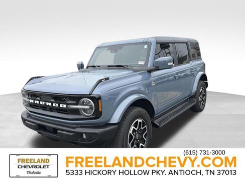 Used 2025 Ford Bronco Outer Banks image 7