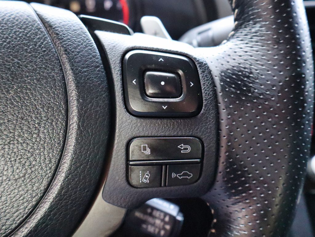 Used 2023 Lexus IS 350 F Sport AWD/4WD image 31