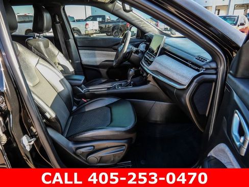 Used 2024 Jeep Compass Latitude AWD/4WD image 39
