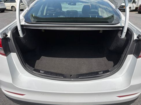 Used 2019 Ford Fusion SEL FWD image 23