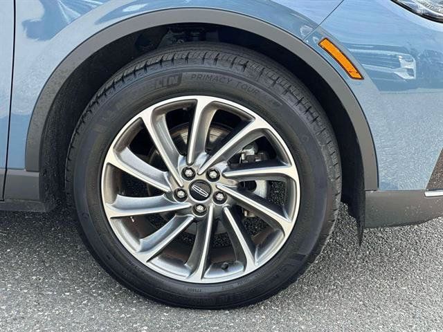 Used 2023 Lincoln Corsair AWD image 7