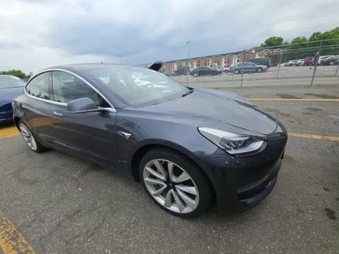 Used 2019 Tesla Model 3 Standard Range Plus RWD image 2