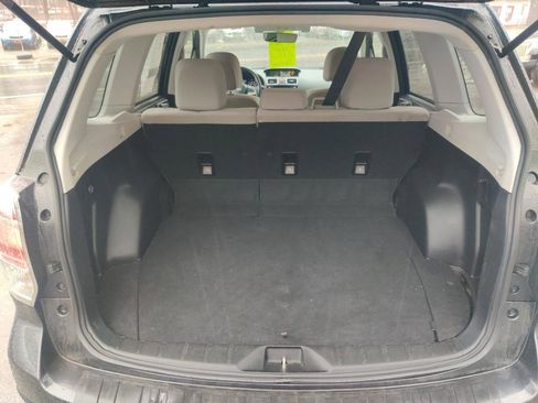 Used 2017 Subaru Forester 2.5i Premium image 13