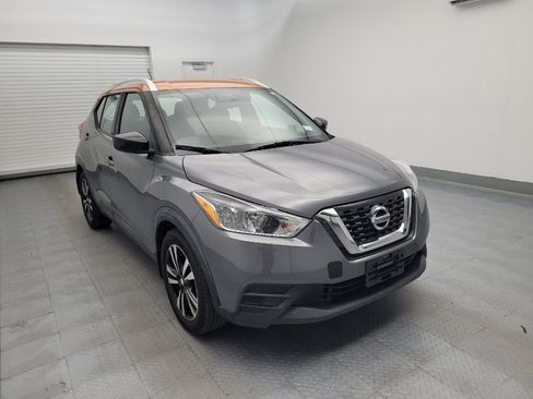 Used 2019 Nissan Kicks SV FWD image 13