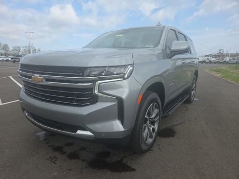 Used 2023 Chevrolet Tahoe LT w/ LT Signature Plus Package AWD/4WD image 2