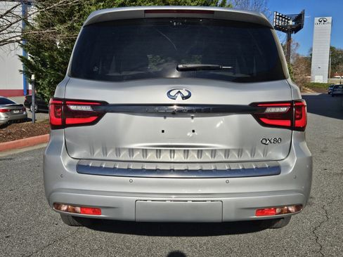 Used 2023 INFINITI QX80 Premium Select w/ All-Season Package image 5