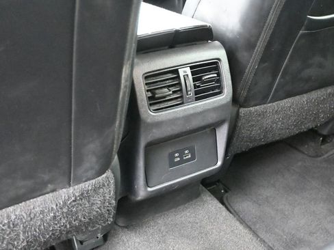 Used 2023 Nissan Rogue SV w/ SV Premium Package image 13