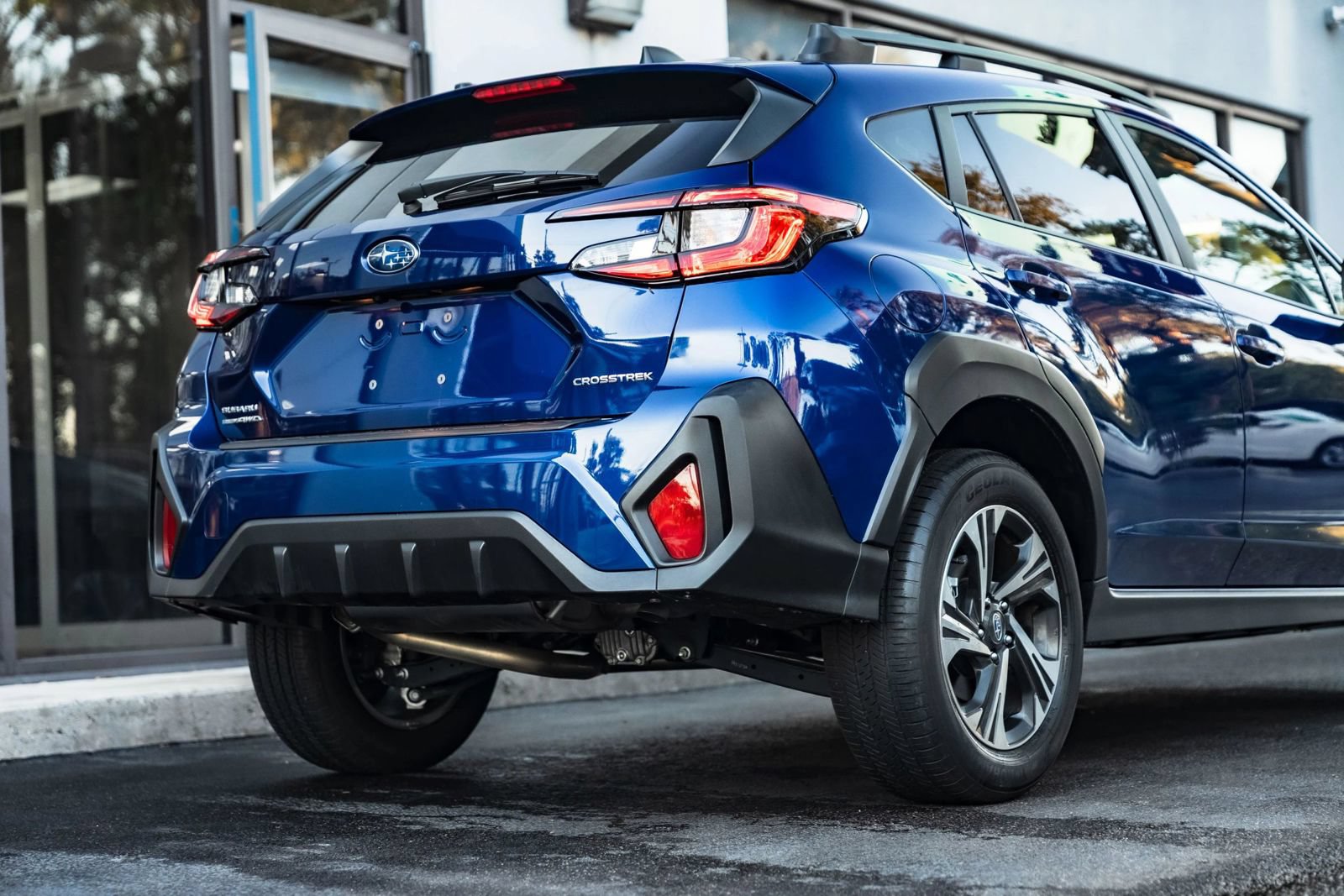 Used 2025 Subaru Crosstrek 2.5i Premium AWD/4WD image 11