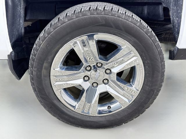 Used 2019 Chevrolet Silverado 1500 Custom w/ Custom Convenience Package AWD/4WD image 29